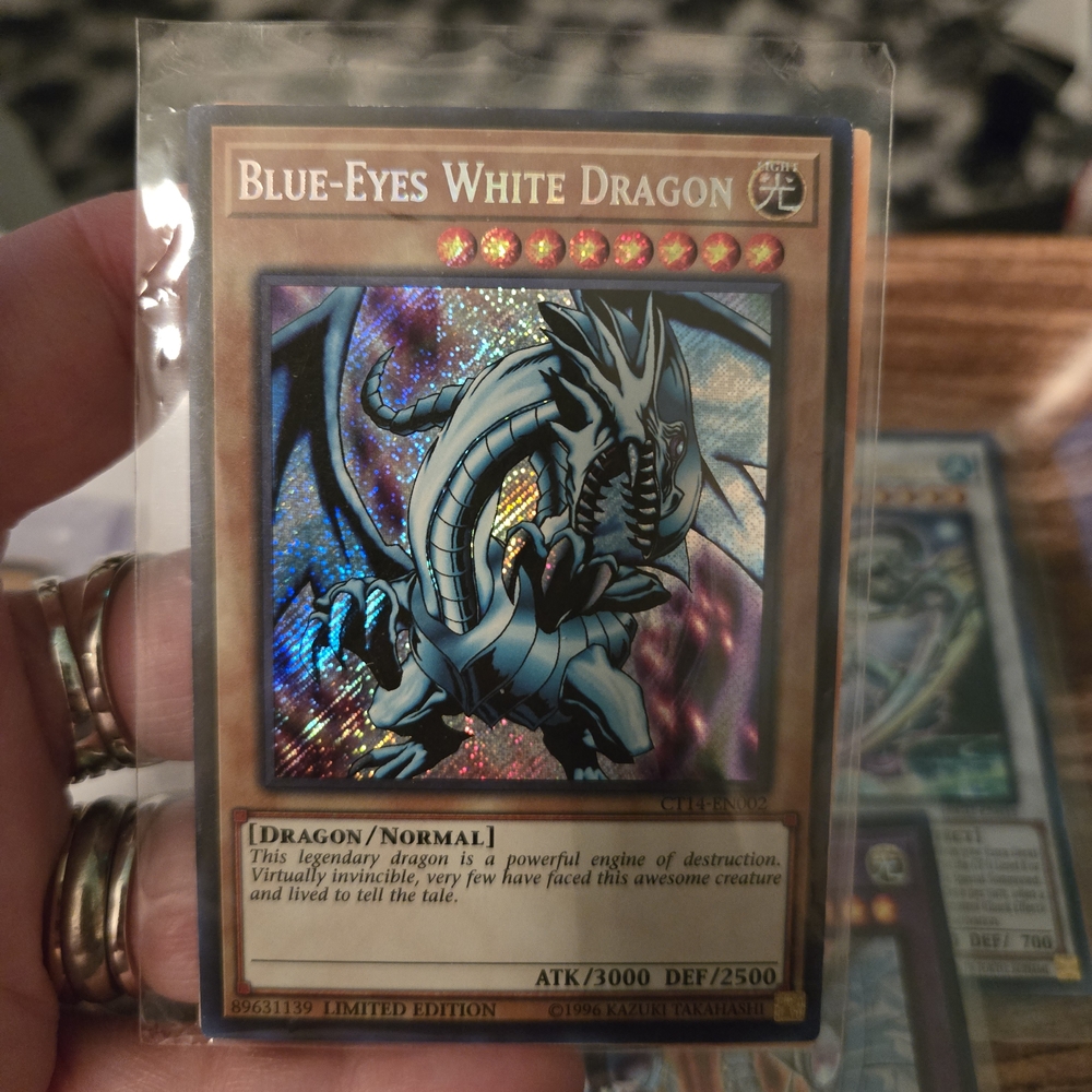 Blue eyes White Dragon Trading Card